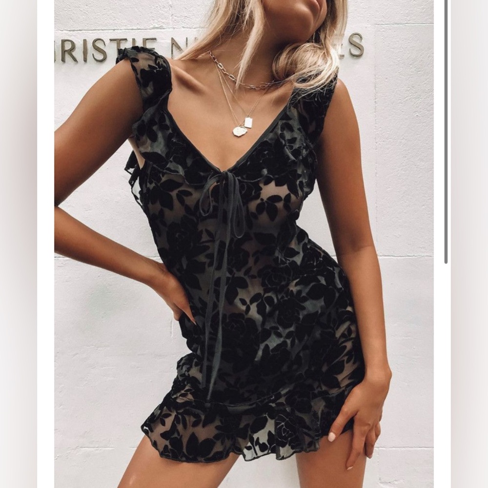 new Lioness Her Lovers Heart Dress  Black Floral Velvet
Ruffle Mini Lace sheer